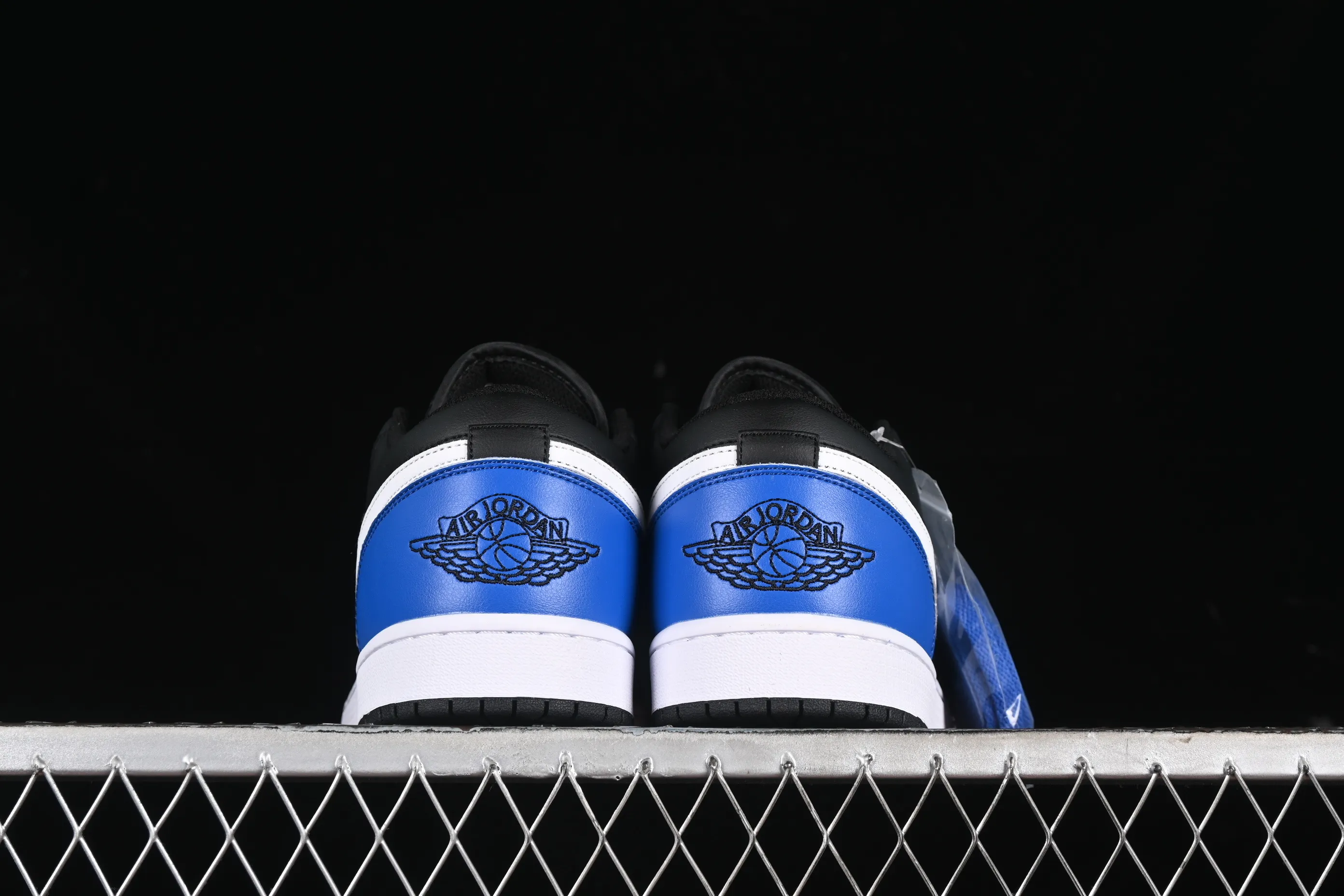 All categories Air Jordan Jordan series basketball shoes Air Jordan 1 Low Air Jordan 1 Low AJ1 Joe 1 black and blue low-top retro basketball shoes 553558-042
